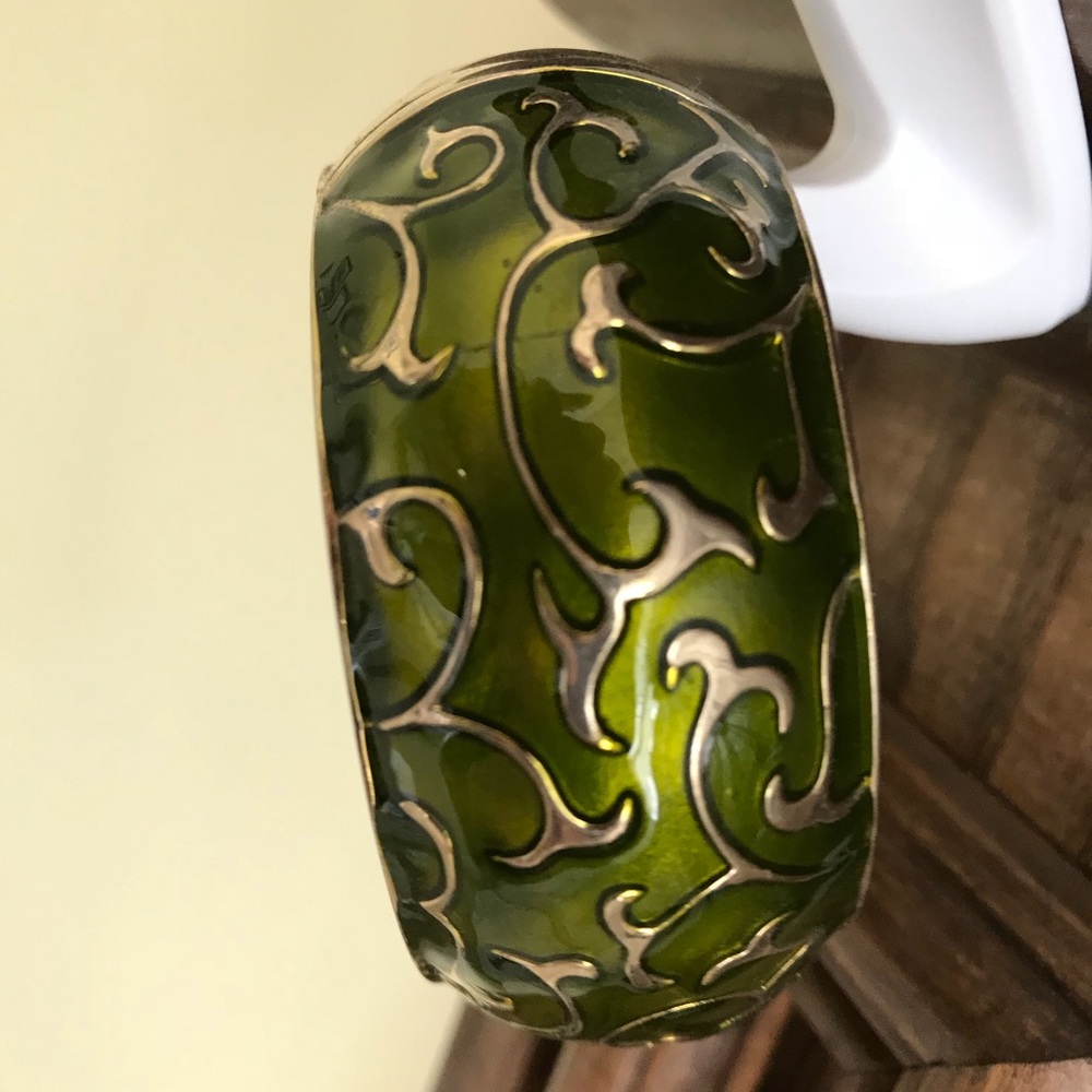 Chunky green bracelet